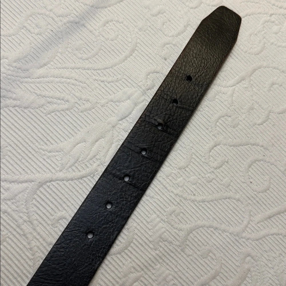 Columbia Men's Black/Brown Reversible Leather Belt. 34/36.